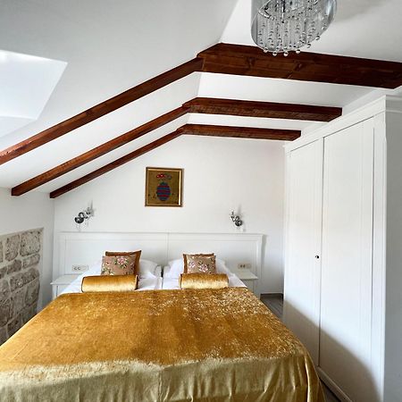 Bed&Breakfast Sorgo Palace Ston Quarto foto